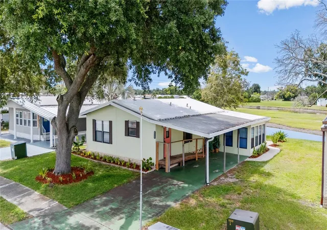 Photo 1 of Manufactured home for sale at 36428 Malibu Way, Zephyrhills, FL 33541 | MLS# TB8516941 | Listing updated on 2026-10-08