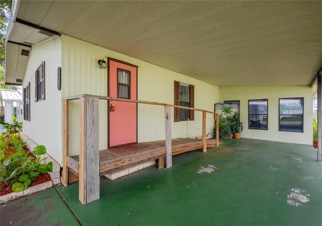 Photo 4 of Manufactured home for sale at 36428 Malibu Way, Zephyrhills, FL 33541 | MLS# TB8516941 | Listing updated on 2026-10-08