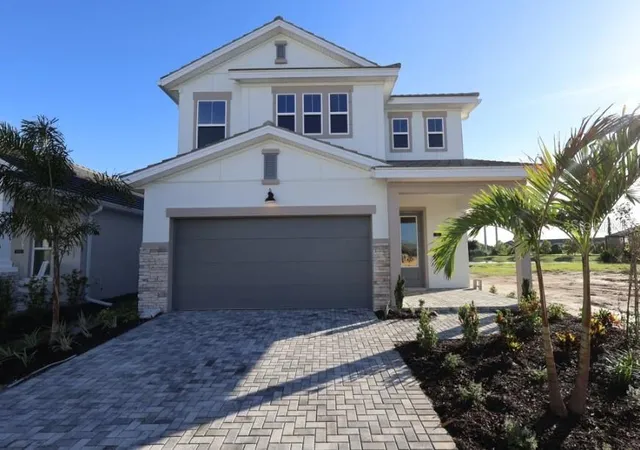 Photo 1 of Single family home for sale at 600 Allora Ave, Nokomis, FL 34275 | MLS# TB8516946 | Listing updated on 2026-10-08