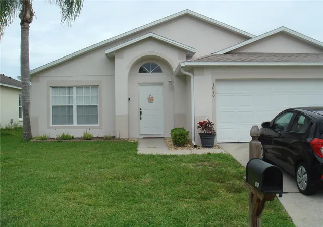 Photo 1 of Single family home for sale at 1036 Clear Crk Cir, Clermont, FL 34714 | MLS# S5151494 | Listing updated on 2026-09-21