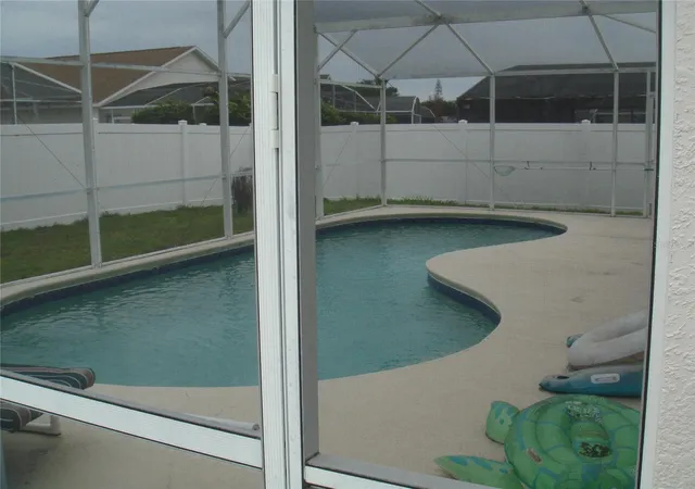 Photo 4 of Single family home for sale at 1036 Clear Crk Cir, Clermont, FL 34714 | MLS# S5151494 | Listing updated on 2026-10-20