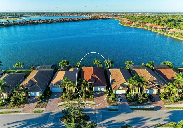 Photo 2 of Single family home for sale at 228 Maraviya Blvd, Nokomis, FL 34275 | MLS# A4696406 | Listing updated on 2026-09-13