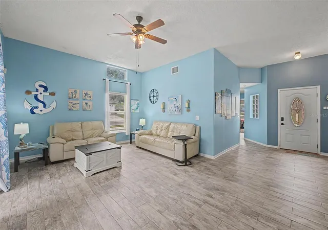 Photo 3 of Single family home for sale at 655 Sand Ridge Dr, Valrico, FL 33594 | MLS# TB8516957 | Listing updated on 2026-09-28