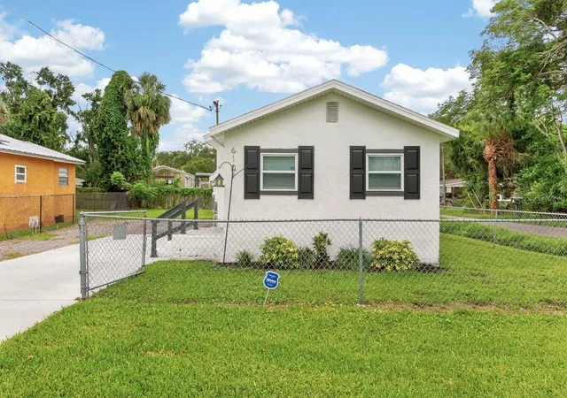 Photo 1 of Single family home for sale at 6101 Anna Ave, Gibsonton, FL 33534 | MLS# TB8516958 | Listing updated on 2026-09-12