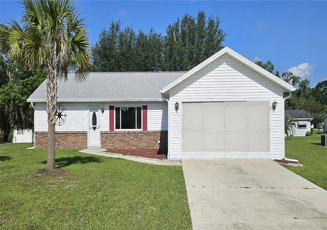 Photo 2 of Single family home for sale at 10854 Sw 78th Court, Ocala, FL 34476 | MLS# OM726241 | Listing updated on 2026-07-24