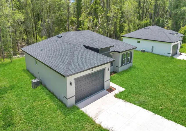 Photo 3 of Single family home for sale at 219 E Caldwell Dr, Dunnellon, FL 34434 | MLS# O6414945 | Listing updated on 2026-09-26