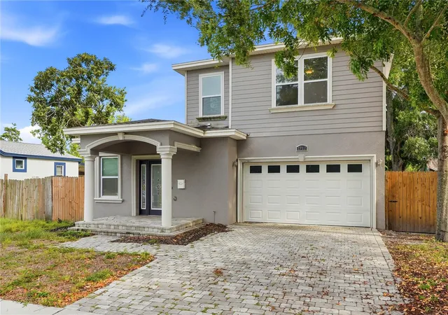 Photo 2 of Sale Pending at 1712 31st Avenue N, St Petersburg, FL 33713 | MLS# TB8516975 | Listing updated on 2026-08-19