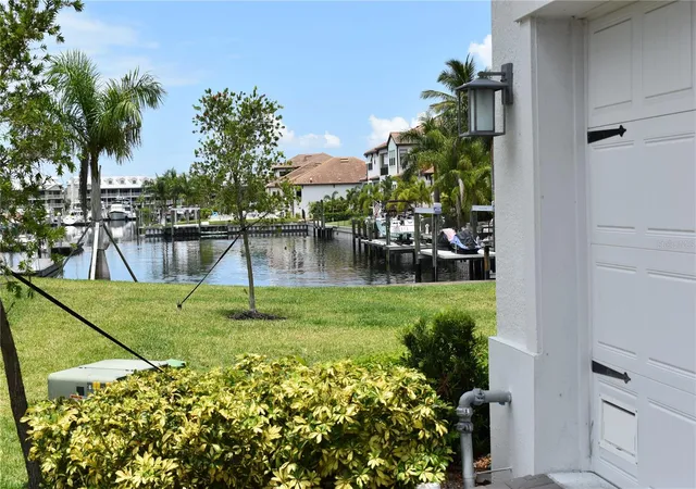 3rd image of 3027 Bermuda Sloop Cir, Ruskin, FL 33570 | MLS# A4696414