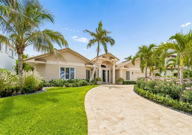 Photo 1 of Single family home for sale at 2038 Carolina Ave NE, St Petersburg, FL 33703 | MLS# TB8516990 | Listing updated on 2026-07-18