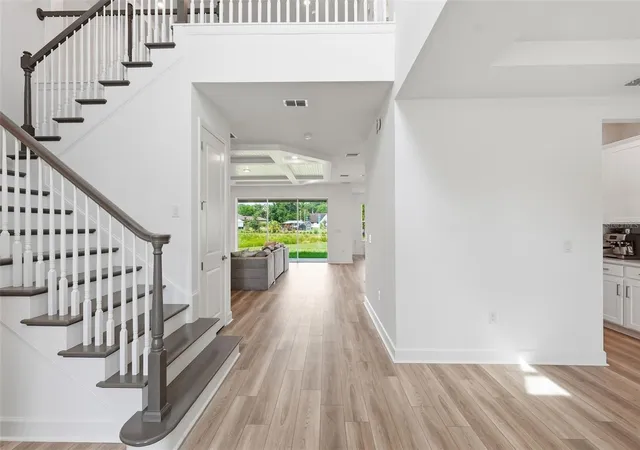 2nd image of 3321 Lumber Falls Dr, Plant City, FL 33565 | MLS# TB8516993