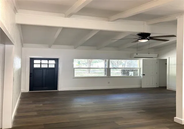 Photo 4 of Single family home for sale at 34798 Evergreen Way, Dade City, FL 33523 | MLS# TB8517007 | Listing updated on 2026-06-26
