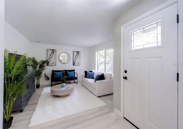 Photo 4 of Single family home for sale at 2911 Autumnwood Trl, Apopka, FL 32703 | MLS# G5113477 | Listing updated on 2026-10-07