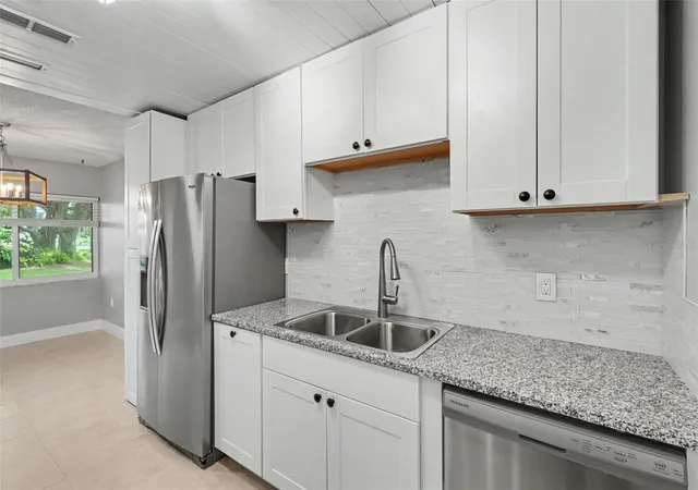 Photo 3 of House for sale at 1208 Highland Ave SE #121, Largo, FL 33771 | MLS# TB8517015 | Listing updated on 2026-08-26
