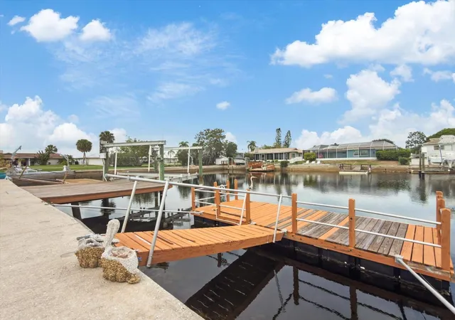 4th image of 5008 Dory Dr, New Port Richey, FL 34652 | MLS# W7886543