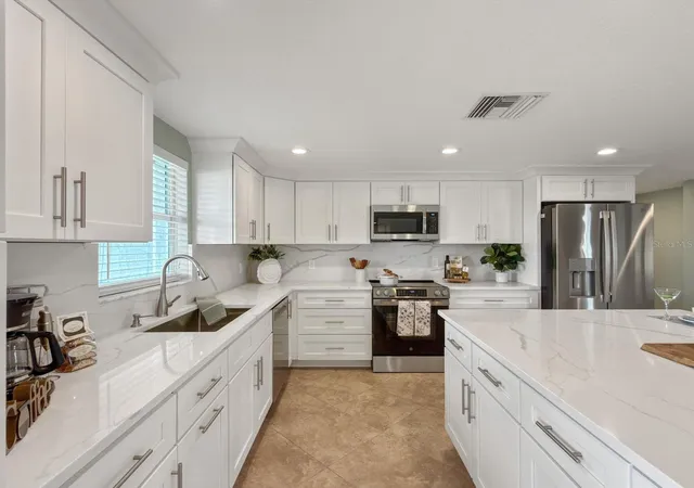 Photo 4 of Single family home for sale at 5008 Dory Dr, New Port Richey, FL 34652 | MLS# W7886543 | Listing updated on 2026-10-17