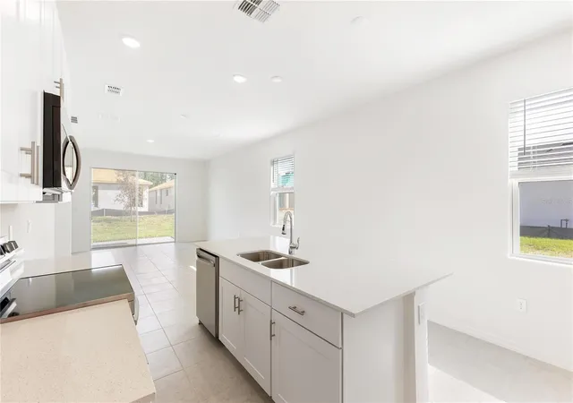 3rd image of 9129 Wildlight Trl, Wildwood, FL 34785 | MLS# O6415018