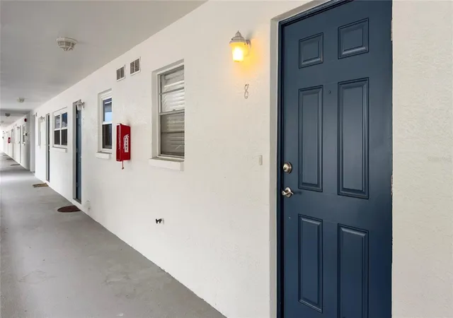 Homes for sale in St Petersburg, FL | 3717 S 46th Ave S #8, St Petersburg, FL 33711 | MLS# TB8517045
