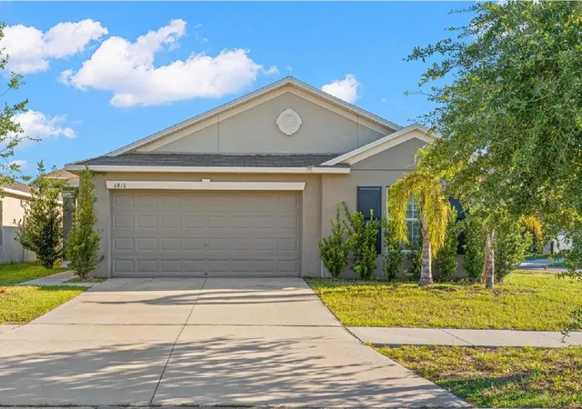 Photo 1 of Single family home for sale at 6810 Trent Crk Dr, Sun City Center, FL 33573 | MLS# TB8517060 | Listing updated on 2026-10-10