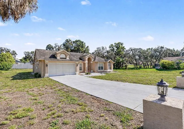 Photo 3 of Sale Pending at 13037 Everard Dr, Spring Hill, FL 34609 | MLS# TB8517073 | Listing updated on 2026-10-05