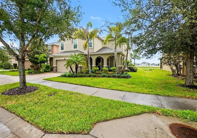 Photo 3 of Single family home for sale at 10511 Avian Forrest Dr, Riverview, FL 33578 | MLS# TB8517093 | Listing updated on 2026-09-11