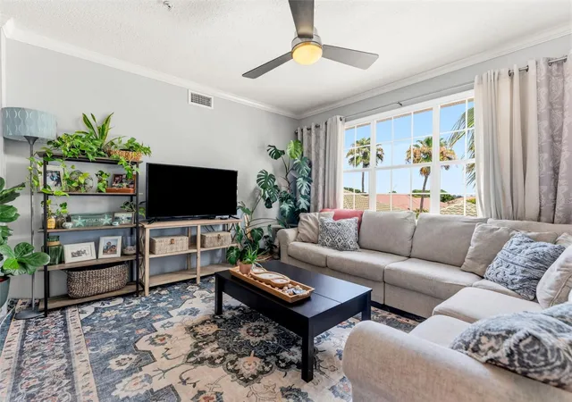 Photo 3 of Sale Pending at 501 Knights Run Ave #1325, Tampa, FL 33602 | MLS# TB8517113 | Listing updated on 2026-10-23