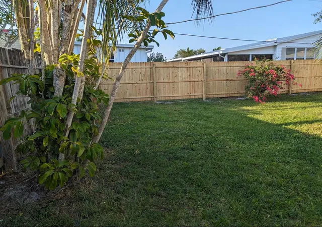 Listing Photo 2 - Condo for sale in building located at 12970 Spencer St, FORT MYERS, FL 33908 - Unit #