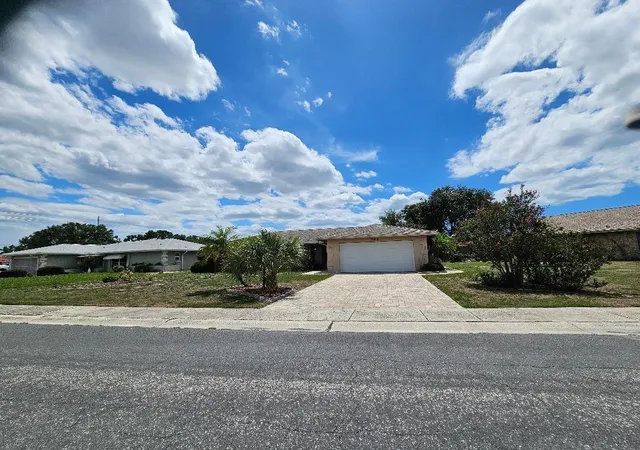 2nd image of 708 Brannen Cir, Sun City Center, FL 33573 | MLS# TB8517141