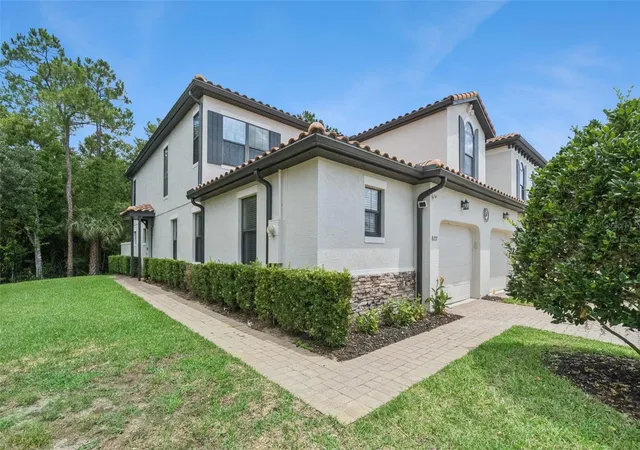 Photo 2 of Townhouse for sale at 8137 Roseville Rd, Davenport, FL 33896 | MLS# O6415114 | Listing updated on 2026-10-08
