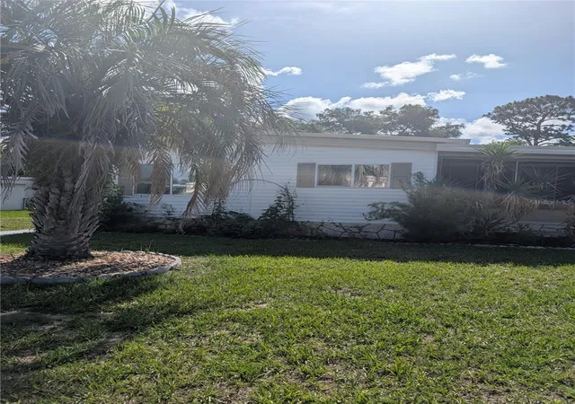 Photo 1 of Sale Pending at 469 Ne 64th Avenue, Ocala, FL 34470 | MLS# GC541022 | Listing updated on 2026-08-24