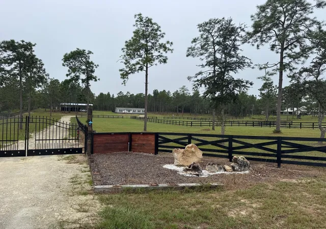 Manufactured home for sale at 14270 SE 60 Street, MORRISTON, FL 32668 | MLS# O6415119