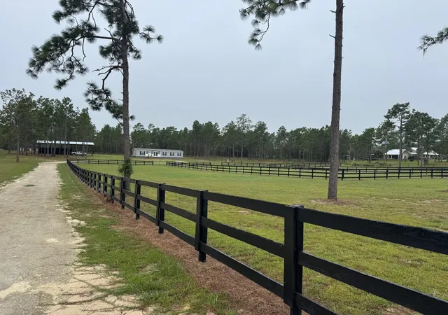 Photo 4 of Manufactured home for sale at 14270 SE 60 Street, Morriston, FL 32668 | MLS# O6415119 | Listing updated on 2026-10-07
