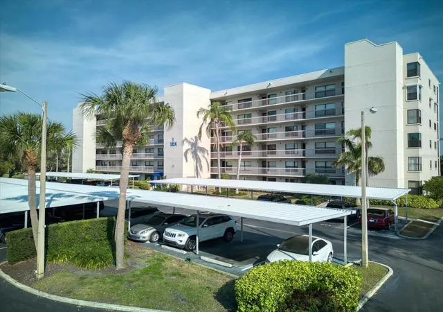 Homes for sale in South Pasadena, FL | 1324 Pasadena Ave S #201, South Pasadena, FL 33707 | MLS# TB8517171