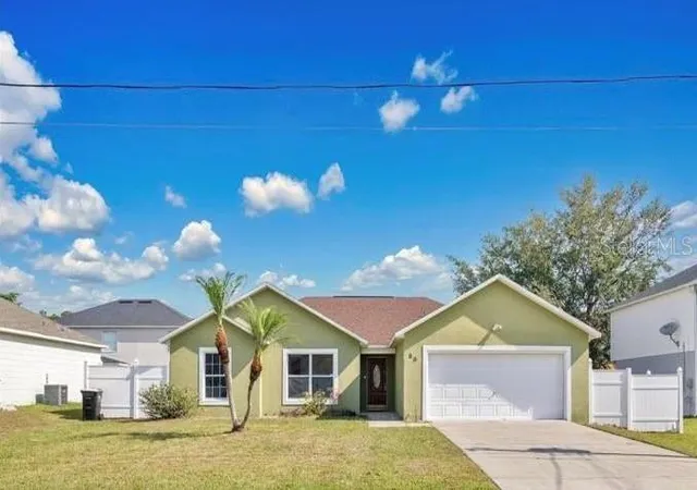 Photo 1 of Single family home for sale at 50 Sawfish Ct, Kissimmee, FL 34759 | MLS# S5151540 | Listing updated on 2026-09-01