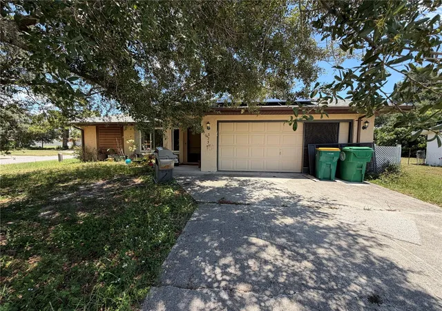 Photo 1 of Single family home for sale at 333 Timbruce Ln Nw, Port Charlotte, FL 33952 | MLS# A4696446 | Listing updated on 2026-08-08