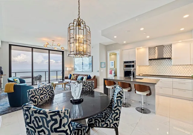 Photo 4 of Condo for sale at 100 1st Avenue N #2902, Saint Petersburg, FL 33701 | MLS# TB8517189 | Listing updated on 2026-08-04