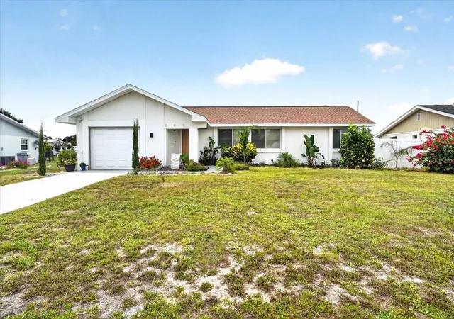 Homes for sale in Port Charlotte, FL | 885 Fairfax Ter Nw, Port Charlotte, FL 33948 | MLS# A4696462