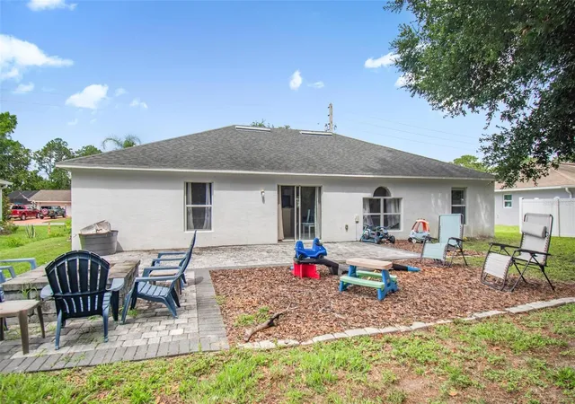 Photo 2 of Single family home for sale at 195 Parkview Dr, Palm Coast, FL 32164 | MLS# FC319143 | Listing updated on 2026-09-04