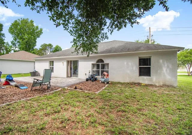 Photo 3 of Single family home for sale at 195 Parkview Dr, Palm Coast, FL 32164 | MLS# FC319143 | Listing updated on 2026-09-04