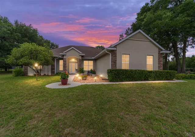 2nd image of 435 Ne 155th Street Rd, Citra, FL 32113 | MLS# OM726276