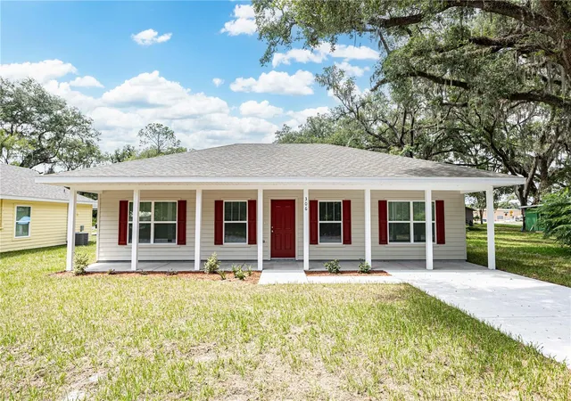 Homes for sale in Bushnell, FL | 306 E Georgia Ave, Bushnell, FL 33513 | MLS# G5113514