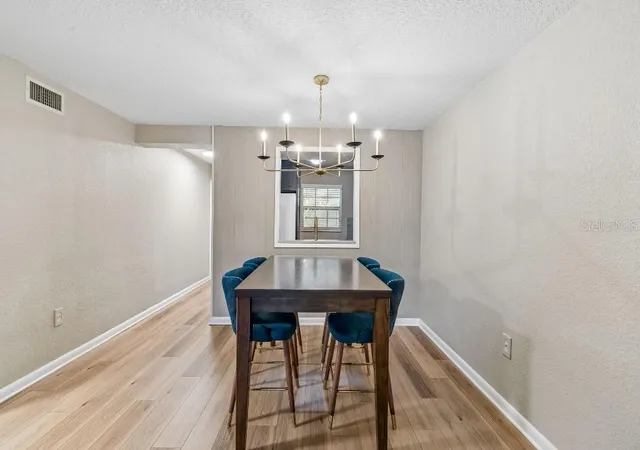Photo 4 of Condo for sale at 2500 Lee Rd #104, Winter Park, FL 32789 | MLS# TB8517242 | Listing updated on 2026-09-25
