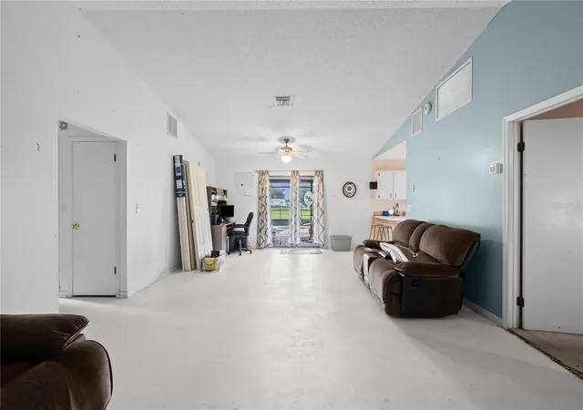 Homes for sale in Bushnell, FL | 348 Cr 542E, Bushnell, FL 33513 | MLS# G5113520