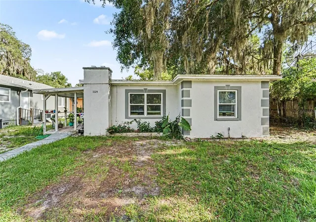 1st image of 1024 Grant Ave, Mount Dora, FL 32757 | MLS# O6415224