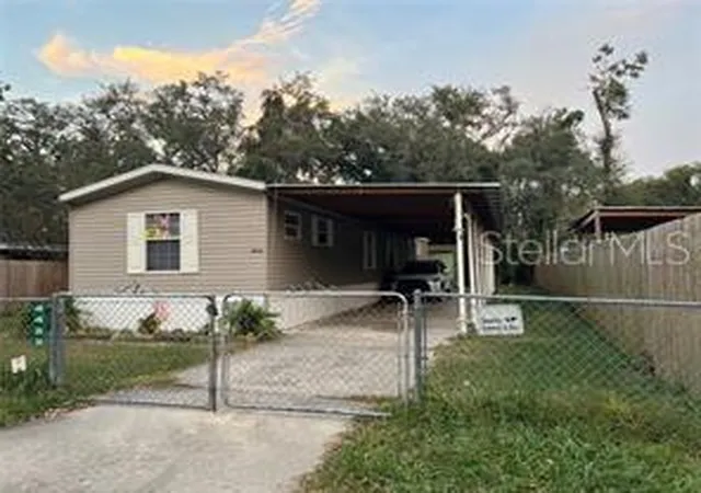 Photo 3 of Manufactured home for sale at 4422 Stillman St, Zephyrhills, FL 33542 | MLS# TB8517278 | Listing updated on 2026-08-31