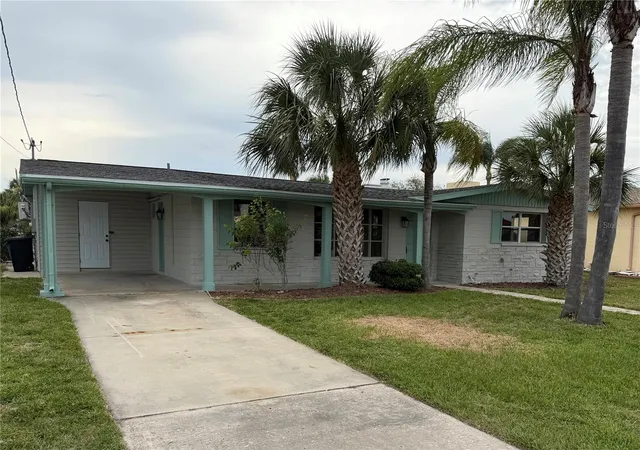 Photo 1 of Single family home for sale at 13423 Susan Dr, Hudson, FL 34667 | MLS# TB8517283 | Listing updated on 2026-09-03
