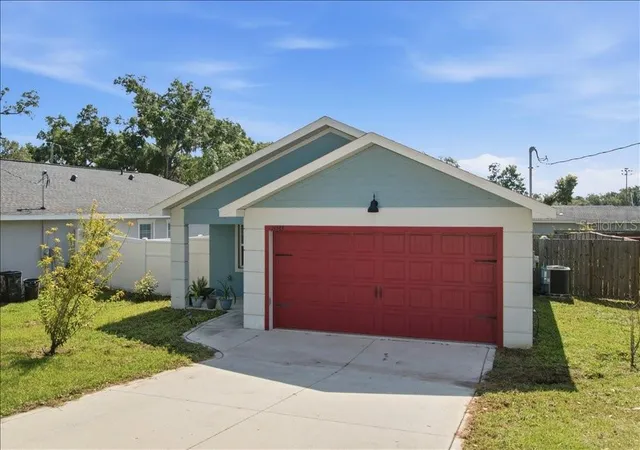 Photo 1 of Single family home for sale at 14584 20th Street, Dade City, FL 33523 | MLS# O6415237 | Listing updated on 2026-09-12