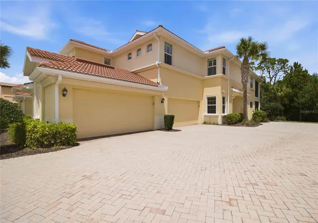 Photo 2 of Condo for sale at 178 Bella Vista Ter #22B, Nokomis, FL 34275 | MLS# A4696496 | Listing updated on 2026-09-29