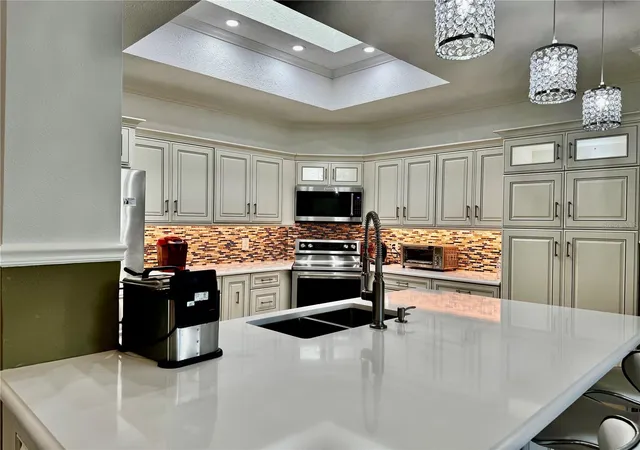 3rd image of 7393 Royal Oak Dr, Spring Hill, FL 34607 | MLS# W7886564