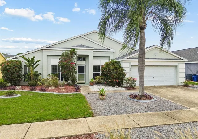 3rd image of 923 Hunter Ln, Tarpon Springs, FL 34689 | MLS# TB8517328