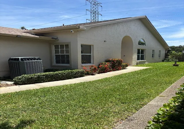Homes for sale in Clearwater, FL | 3051 Brookfield Ln, Clearwater, FL 33761 | MLS# W7886570